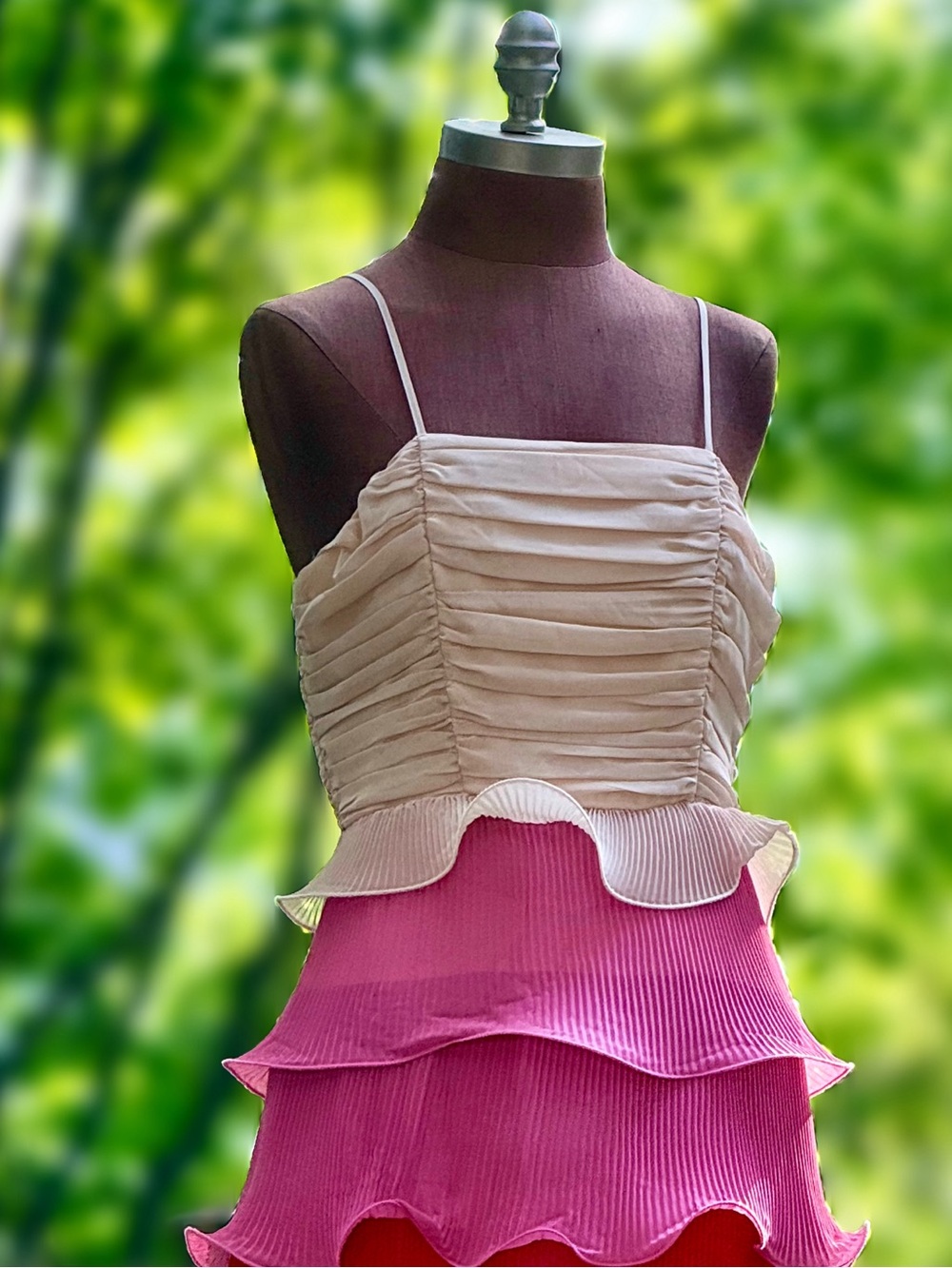 Meghan LA Parfait Perfection Dress Flirty Ruffled Sleeveless Megan Fabulous - Picture 4 of 8